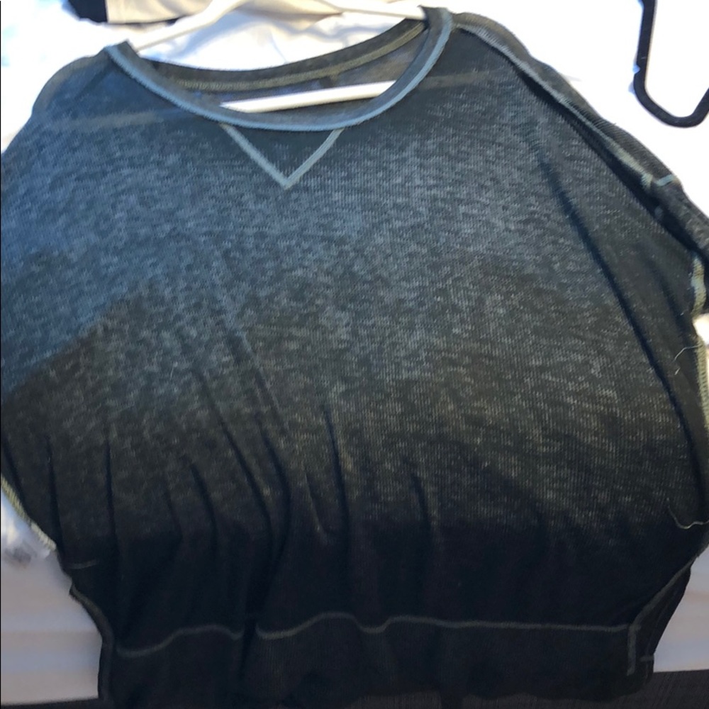 Light weight long sleeve shirt.